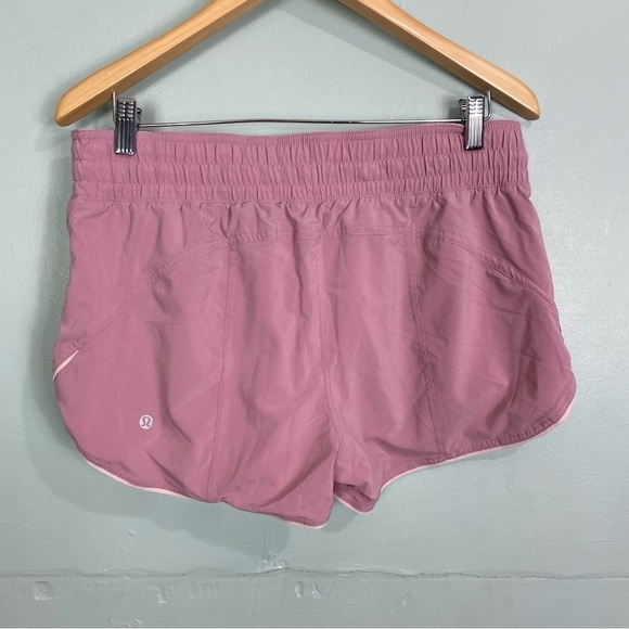 Lululemon Choose a Side‎ Shorts Pink Taupe Sz 10 Reversible 3” - Picture 2 of 3